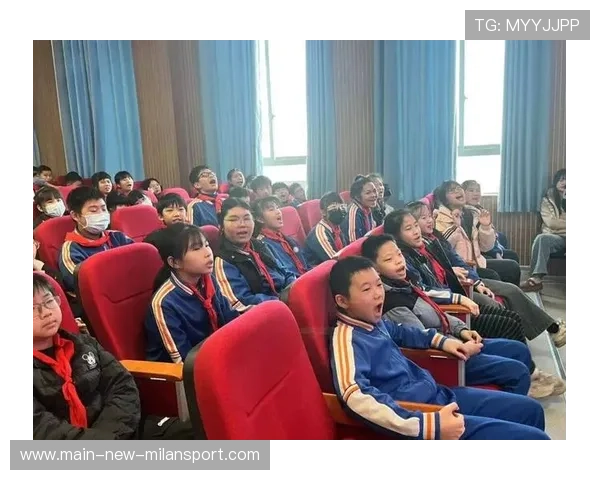 球员出席青少年讲座鼓励学业与运动并重